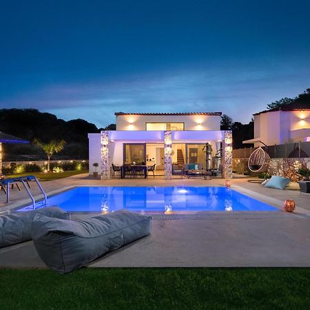 Aiora Luxury Villas 阿凡投 外观 照片