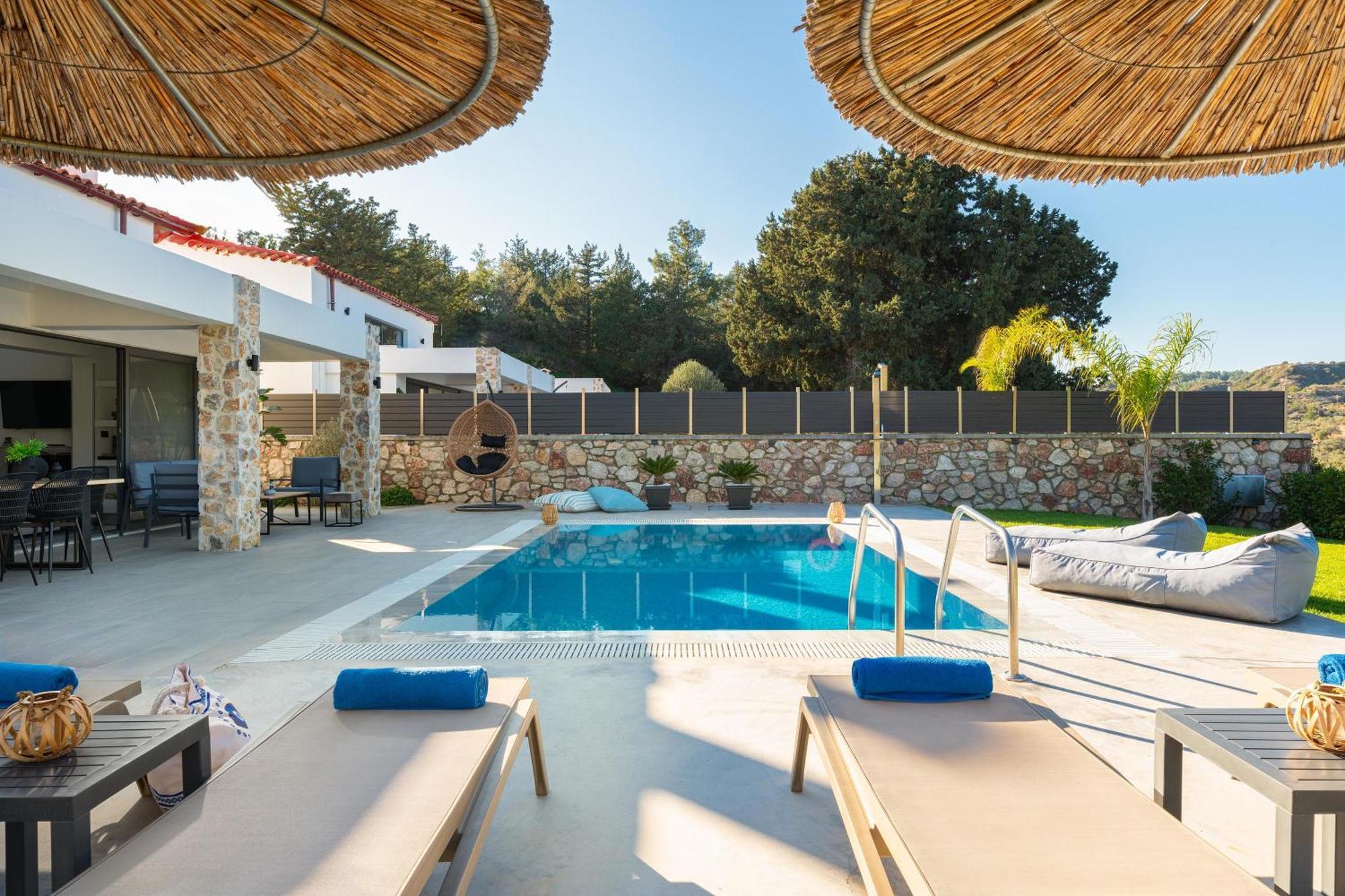 Aiora Luxury Villas 阿凡投 外观 照片