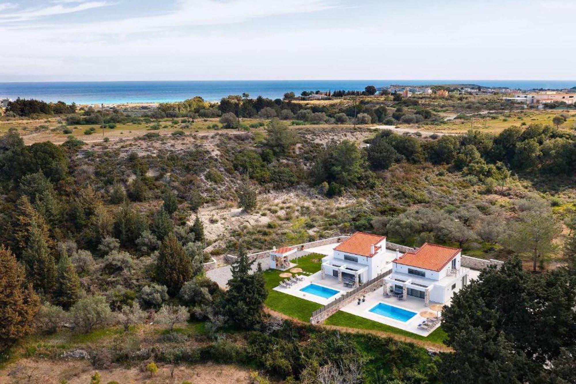 Aiora Luxury Villas 阿凡投 外观 照片