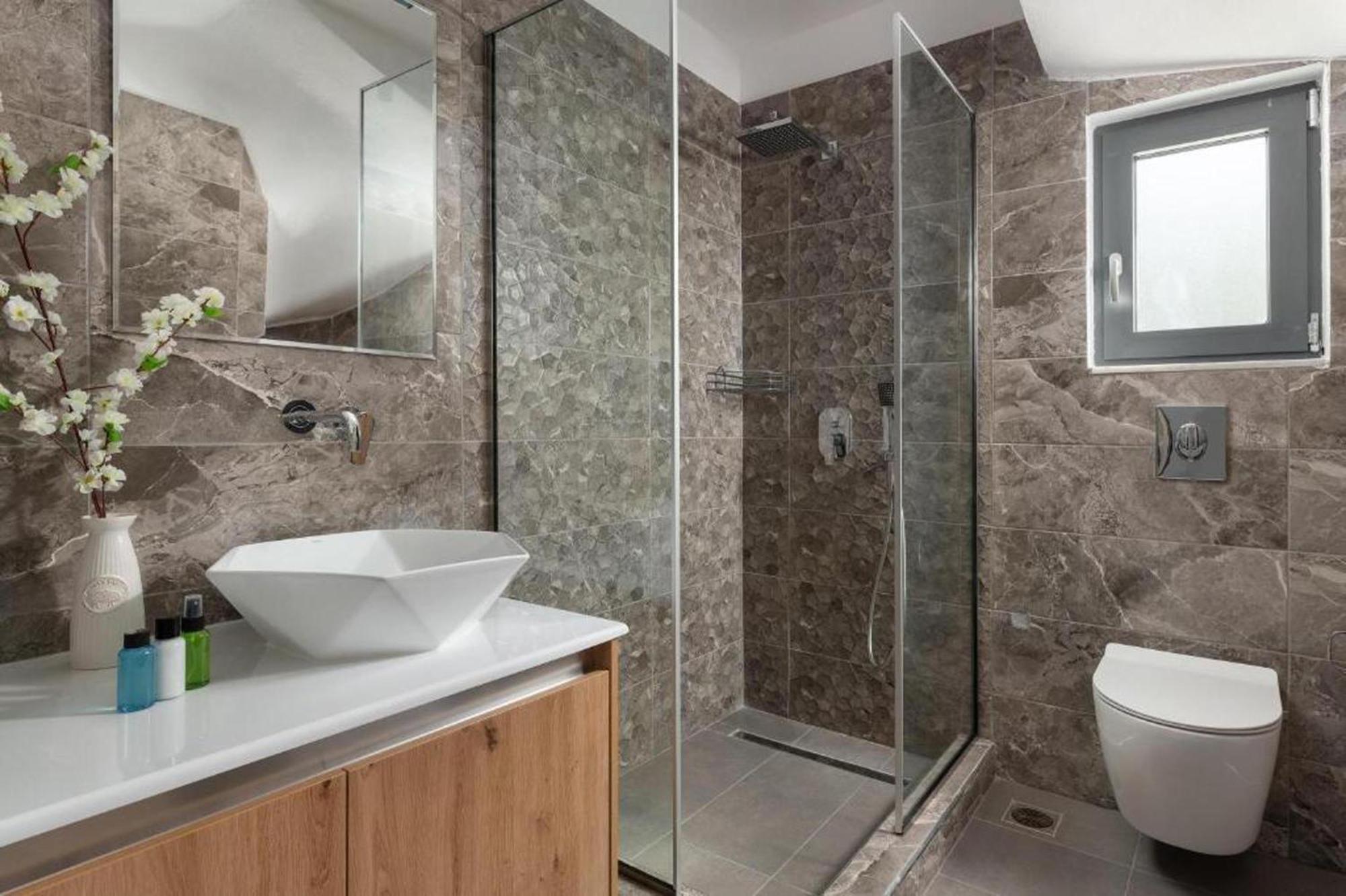 Aiora Luxury Villas 阿凡投 外观 照片